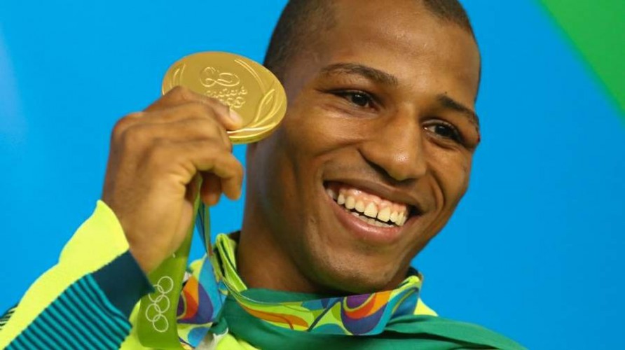 Rio 2016: Robson Conceição Conquista Primeiro Ouro Olímpico Do Boxe ...