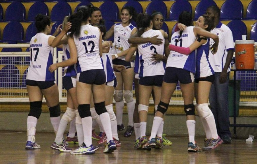 Vôlei feminino de Araraquara faz primeiro jogo em casa pelo Campeonato  Paulista - Portal Morada - Notícias de Araraquara e Região