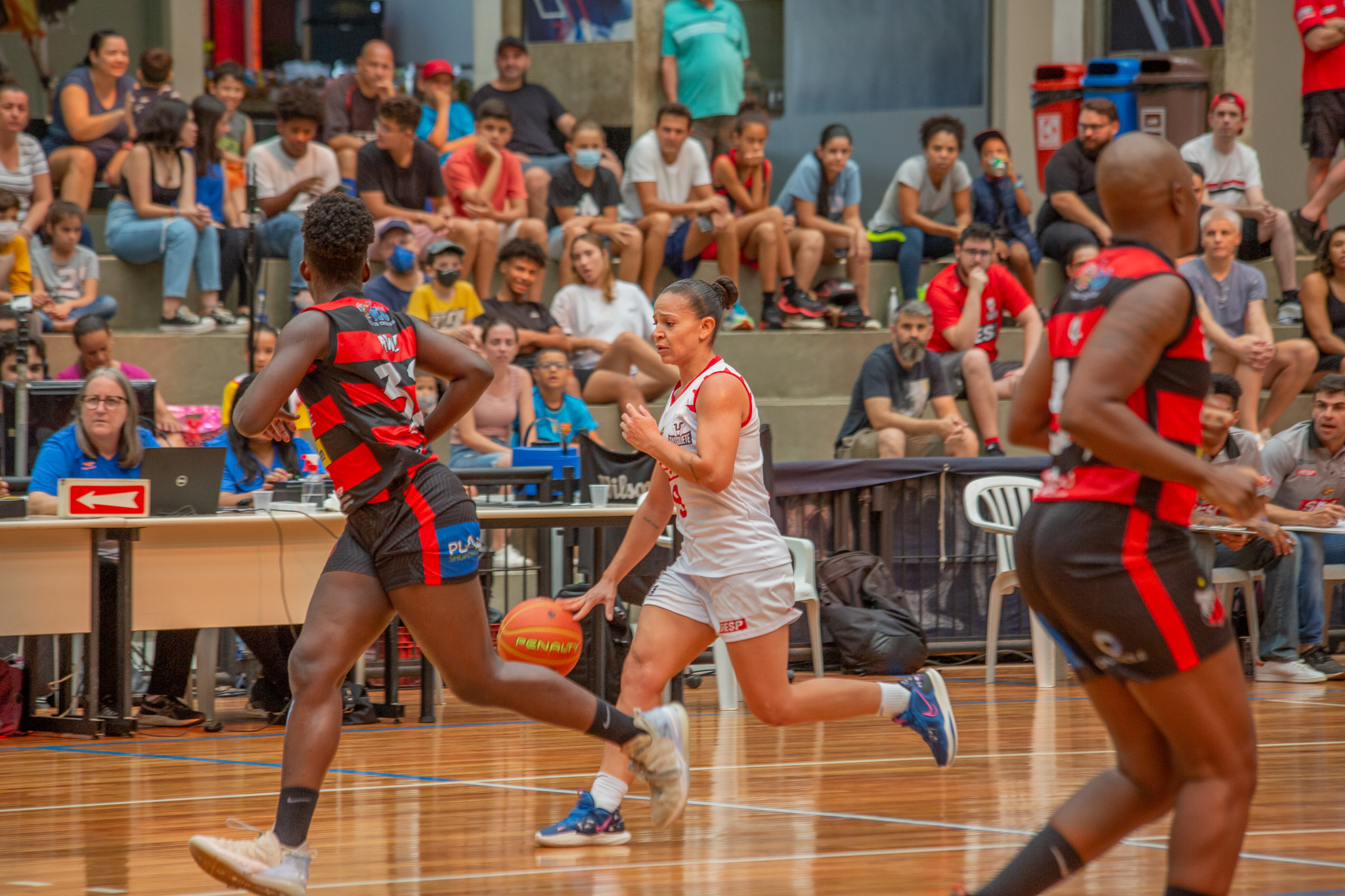 Meninas do basquete iniciam final do Paulista - Portal Morada - Notícias de  Araraquara e Região