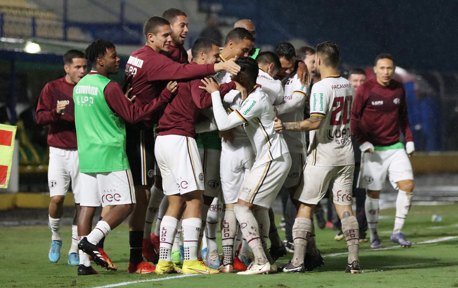 Com vice brasileiro, Ferroviária leva R$ 600 mil de premiação e retorna à  Libertadores, ferroviária