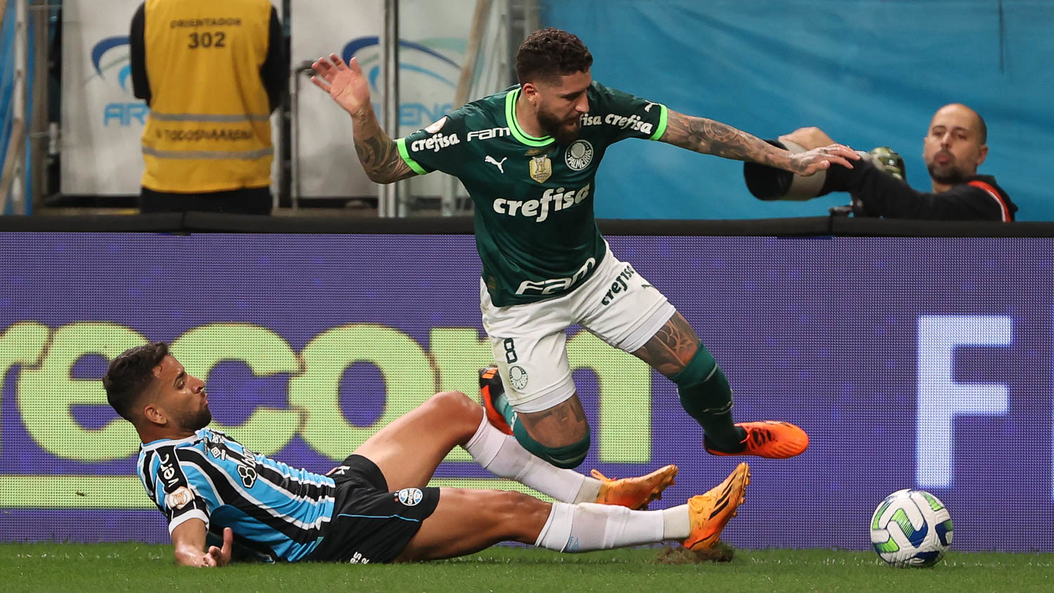 Grêmio acaba superado pelo Palmeiras no jogo de ida das quartas de