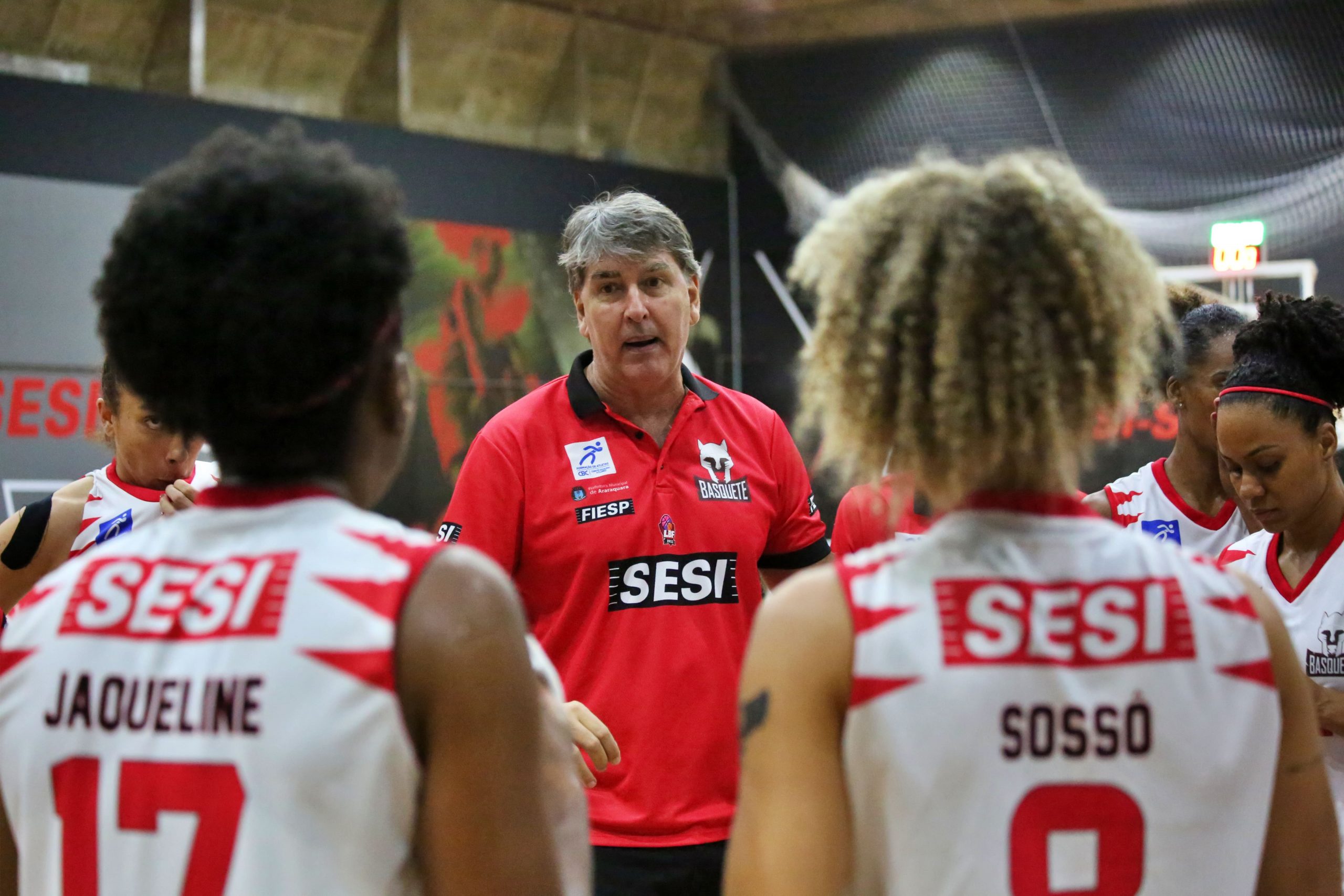 Araraquara vence o Ituano e chega à 3ª final seguida do Paulista feminino  de basquete diante do Santo André, basquete