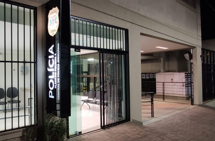 Imagem delegacia golpe Instagram