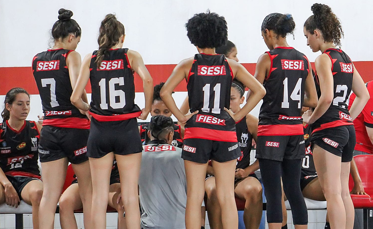 Sesi Araraquara chega à final do Paulista de Basquete Feminino