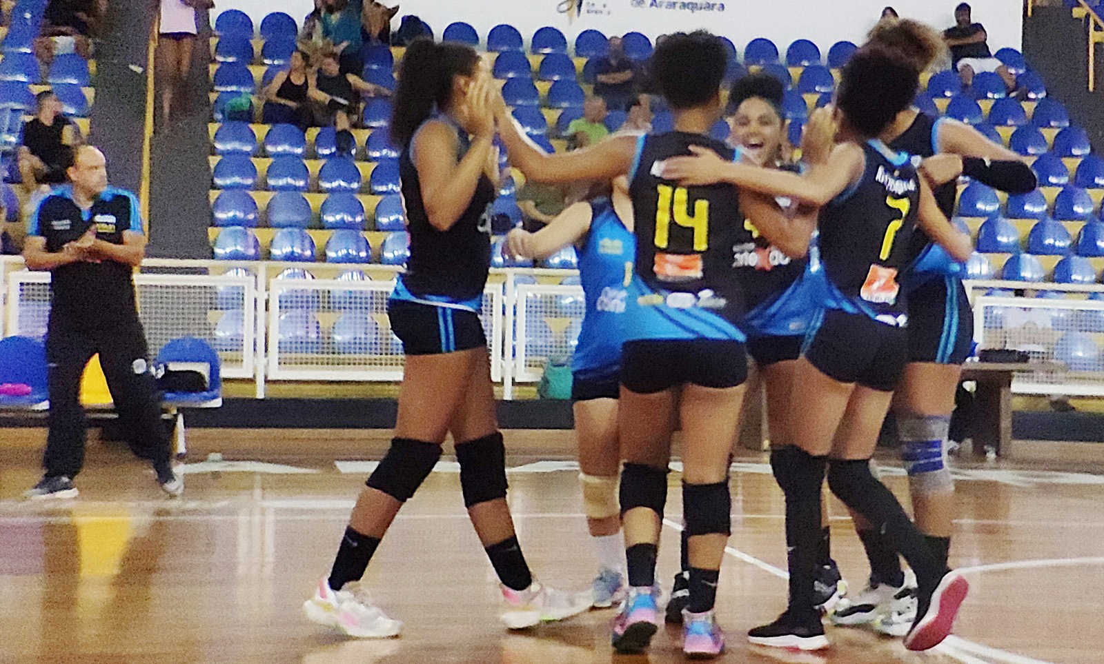 Vôlei feminino de Araraquara faz primeiro jogo em casa pelo Campeonato  Paulista - Portal Morada - Notícias de Araraquara e Região