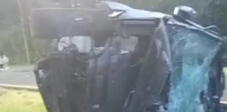 Capotamento deixa quatro feridos e interdita faixa em Araraquara